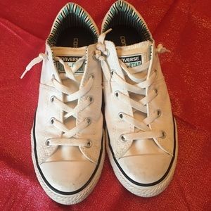 Kids size 4 Converse